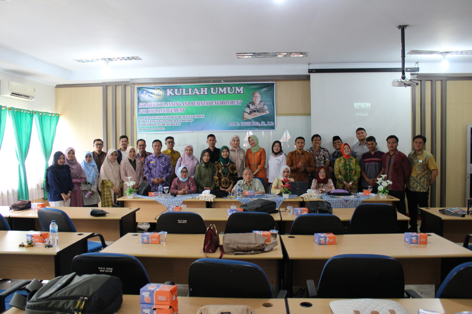 PUBLIC LECTURERS “STRATEGIC PLANNING BUSINESS FOR THE MANAGEMENT ENVIRONMENT ” BY PROF. DR. ZULKIFLI HUSIN, SE.,M.SC